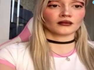 LouveniaNovellino nude in hot sex Live chat