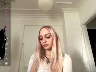 LynnetteMckiver nude in hot sex Live chat