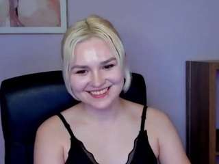 SweetLilyxo nude in hot sex Live chat