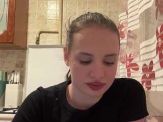 TennieSaelee nude in hot sex Live chat