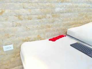 Agata-Cole nude in hot sex Live chat