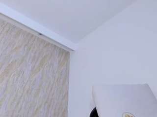 Ali-Lenns nude in hot sex Live chat
