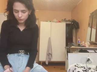AlmedaKolling nude in hot sex Live chat