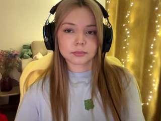 AnnaYokum nude in hot sex Live chat