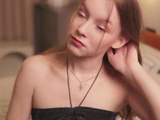 Avie nude in hot sex Live chat