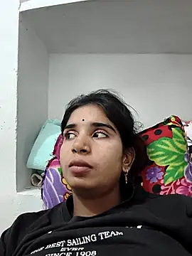Cute-Natashaa nude live chat in sexy room