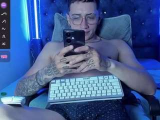 Emmanuel-lust nude in hot sex Live chat