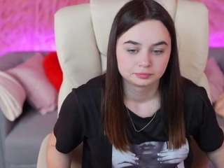 LeslyPeach nude in hot sex Live chat