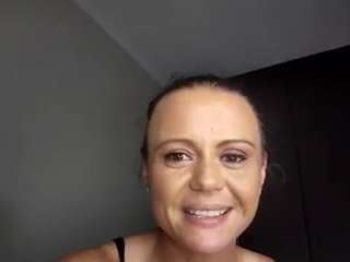 MrsBunnyBum nude in hot sex Live chat