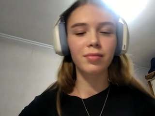 OtiliaLingerfelter nude in hot sex Live chat