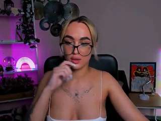 yuna-kim nude in hot sex Live chat