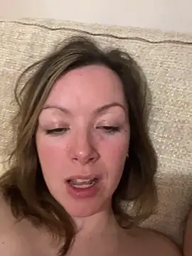 Fucklyweds nude live chat in sexy room
