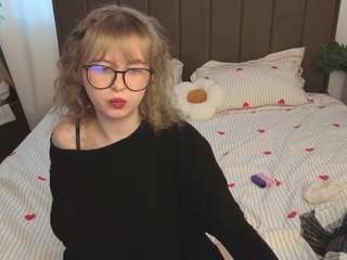 Helen-Carson nude in hot sex Live chat