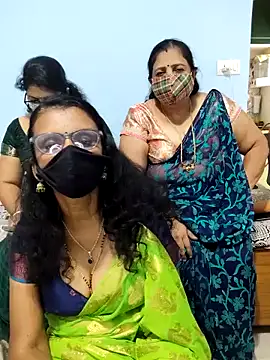 Kannadasexywifes nude live chat in sexy room