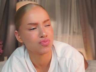 Chenier nude in hot sex Live chat