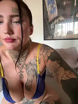 Faith-pawg nude live chat in sexy room