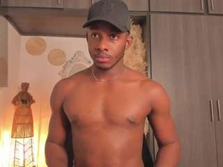 lucanalruiz21 nude in hot sex Live chat