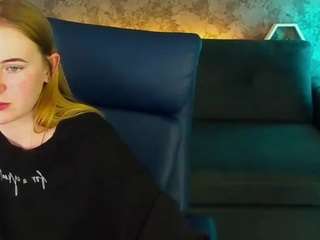 NikkyReyyy nude in hot sex Live chat
