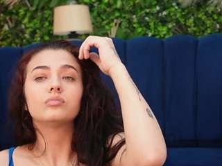 AllisonMuse nude in hot sex Live chat