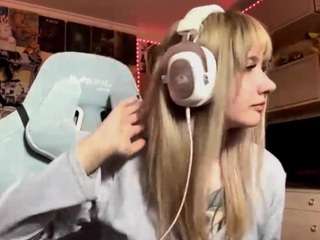 AlyciaNarine nude in hot sex Live chat