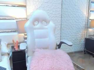 ChloeeBell nude in hot sex Live chat