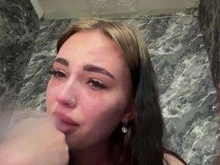 LeonieMcmeans nude in hot sex Live chat