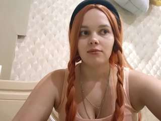 LoriannMcclenic nude in hot sex Live chat