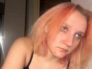 MeridethBun nude in hot sex Live chat