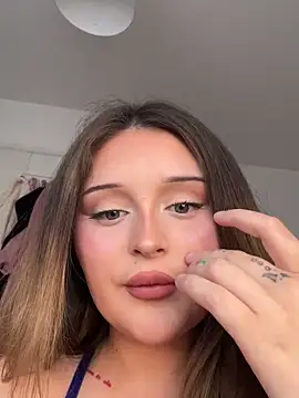 Xkwxo nude live chat in sexy room