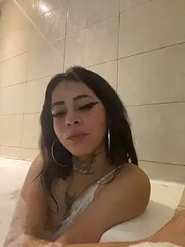 YummyGirl_ nude live chat in sexy room