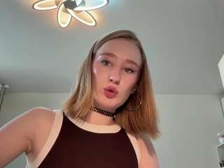 LeonaGoldermann nude in hot sex Live chat