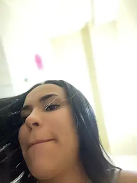 Naatalia nude live chat in sexy room